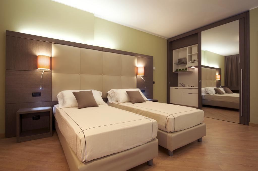 Acca Palace Aa Hotels Milão Quarto foto